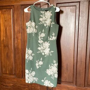 Ann Taylor Factory Green Floral Print Sheath Sleeveless Lined Dress Size 4